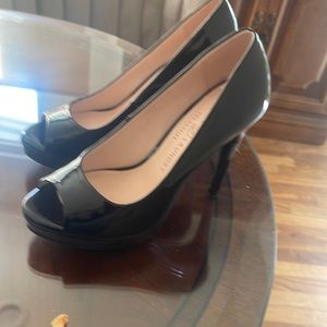 CHINESS AND LUNDRY shoes